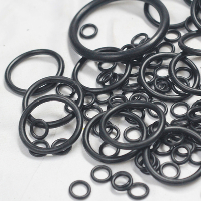 Anel O EPDM preto para aplicações industriais em diferentes tamanhos e materiais
